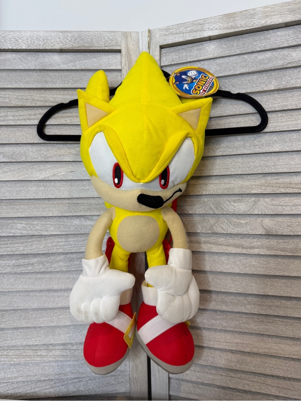 Sonic the Hedgehog Super Sonic 18” Plush Backpack NWT - Picture 3 of 8